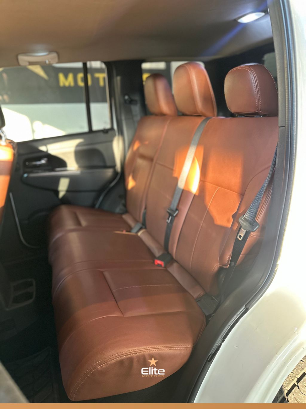 Cherokee Limited 3.7 4x4 V6 12V Aut. — foto 10
