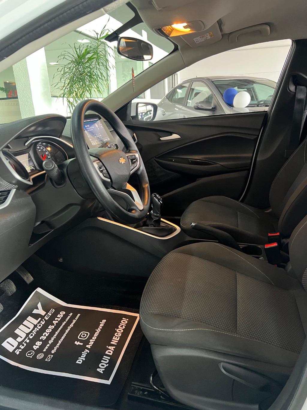 ONIX SEDAN Plus LT 1.0 12V Flex 4p Mec. — foto 5