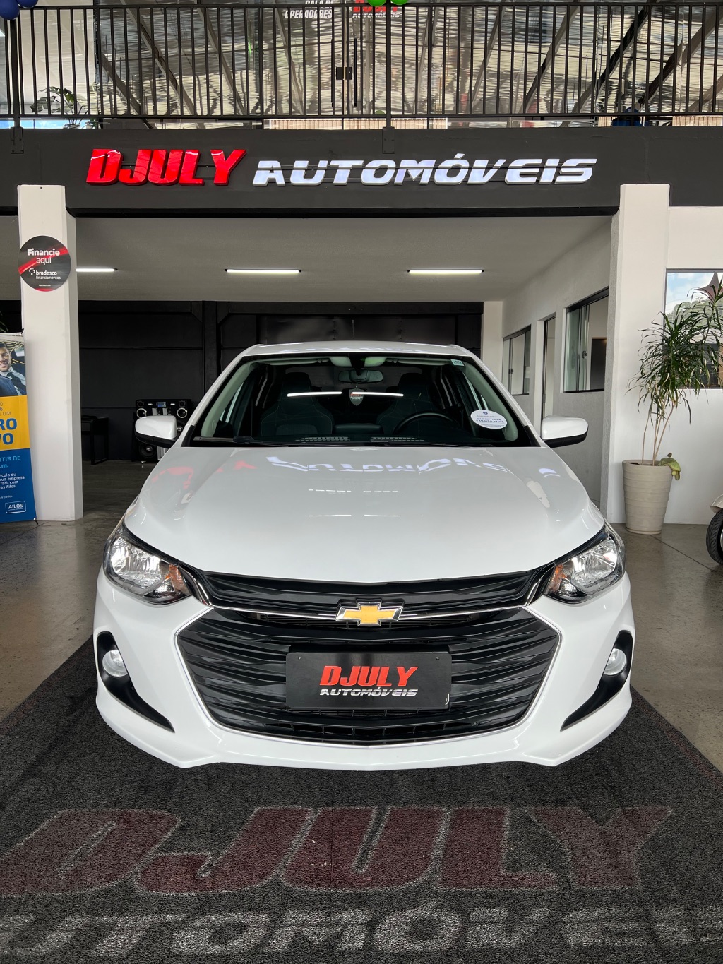 ONIX SEDAN Plus LT 1.0 12V Flex 4p Mec. — foto 8