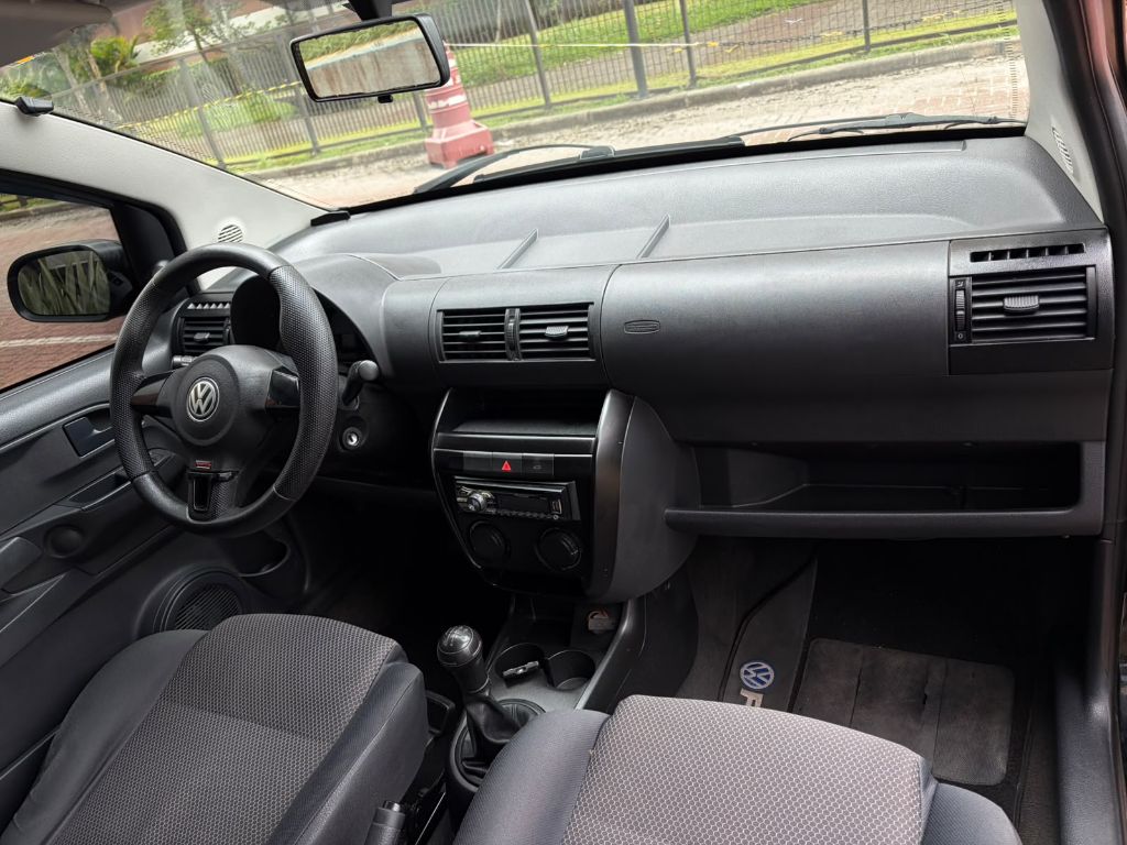 VW FOX 1.0 2014 FLEX — foto 12