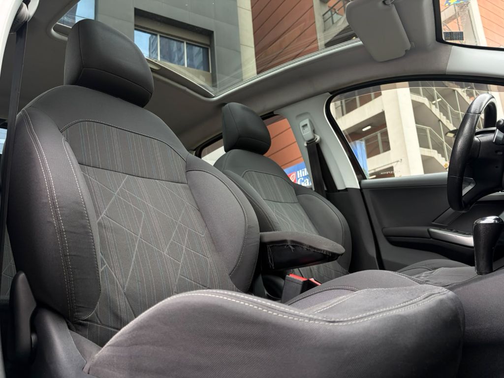 PEUGEOT 208 1.6 GRIFFE — foto 7