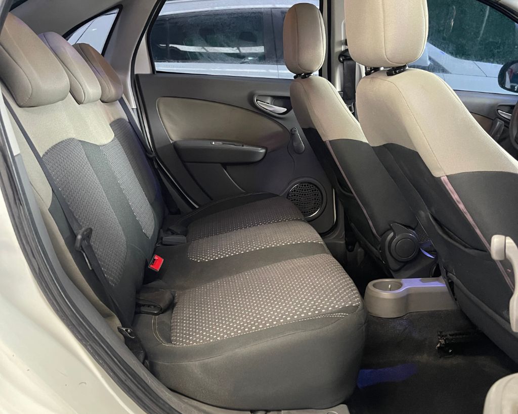 Grand Siena ESSENCE 1.6 Flex 16V — foto 4