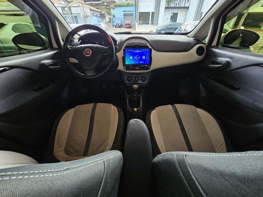 Punto ESSENCE 1.6 Flex 16V 5p — foto 8