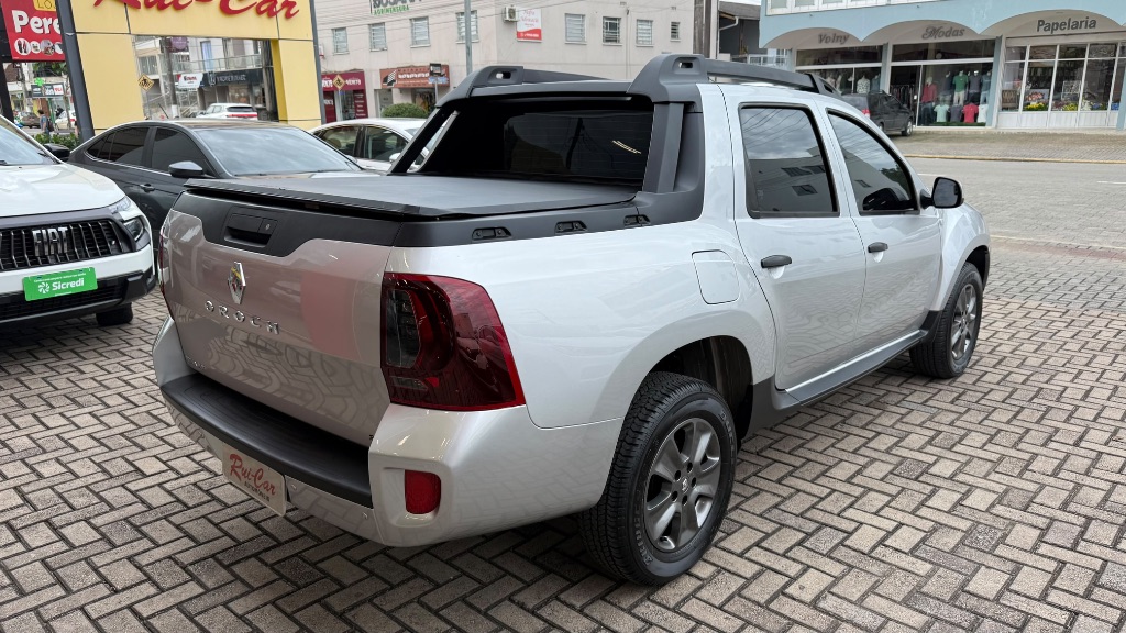 DUSTER OROCH Expression 1.6 Flex 16V Mec — foto 3