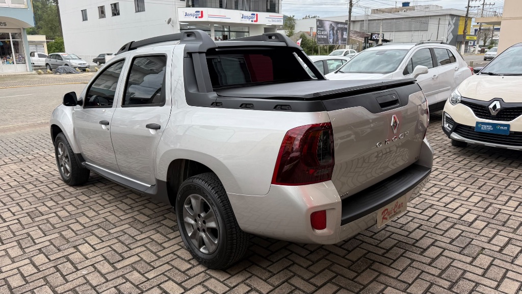 DUSTER OROCH Expression 1.6 Flex 16V Mec — foto 4