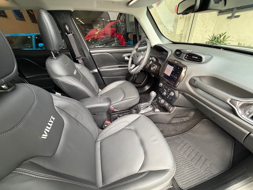 Renegade Willys T270 1.3 TB 4x4 Flex Aut — foto 7