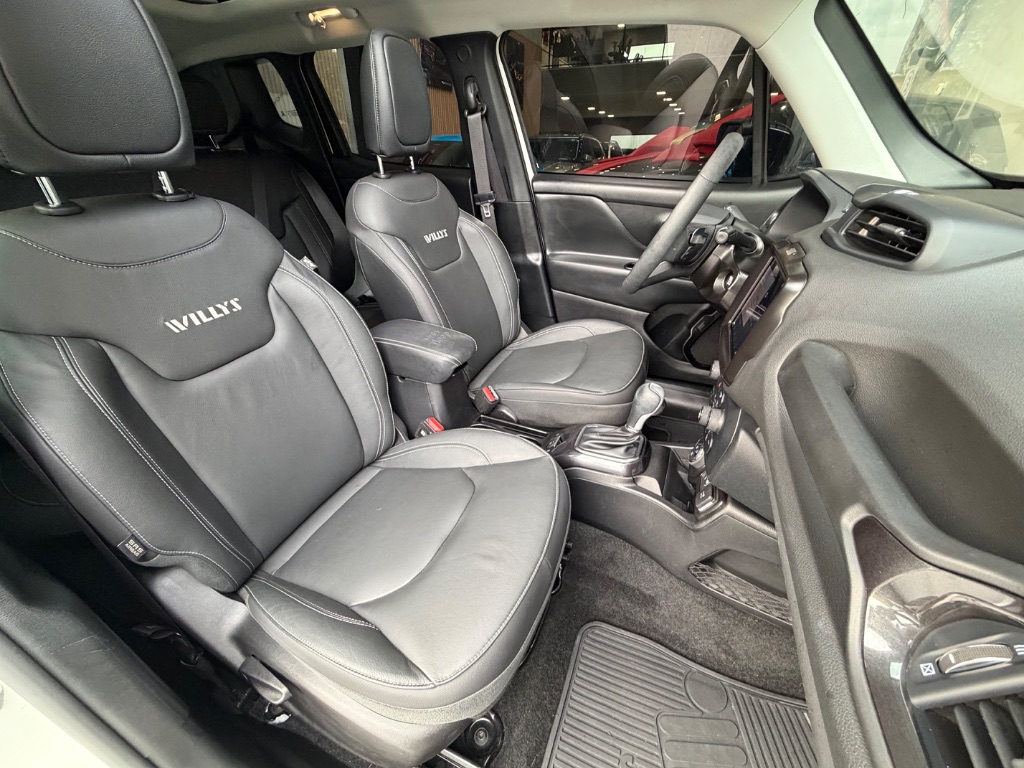 Renegade Willys T270 1.3 TB 4x4 Flex Aut — foto 8