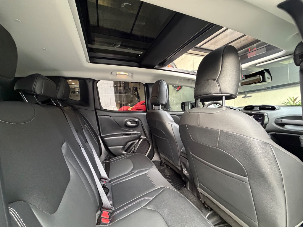 Renegade Willys T270 1.3 TB 4x4 Flex Aut — foto 10