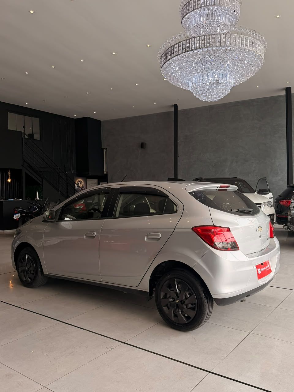 CHEVROLET ONIX HATCH LT 1.0 8V 2013 - FINANCIA 100% — foto 6