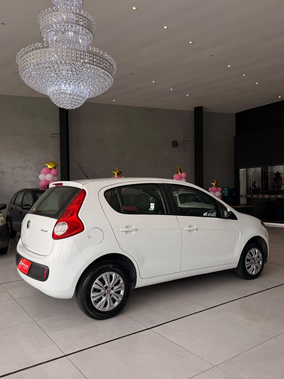 FIAT PALIO ATTRACTIVE 1.0 EVO FIRE FLEX 2017 - FINANCIA 100% — foto 4