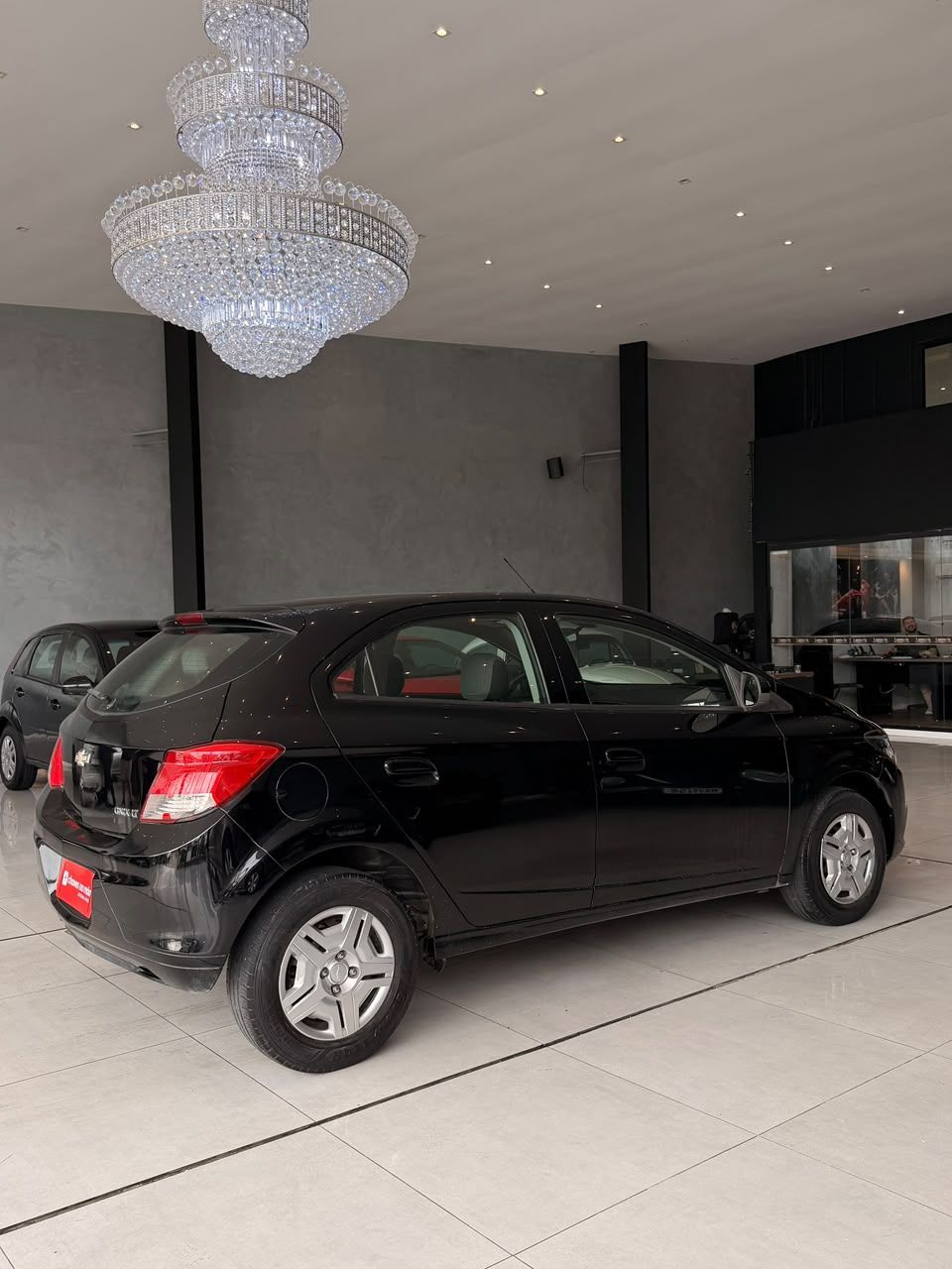 CHEVROLET ONIX HATCH LT 1.0 8V FLEXPOWER 2015 - FINANCIA 100% — foto 4