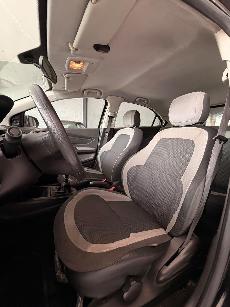 CHEVROLET ONIX HATCH LT 1.0 8V FLEXPOWER 2015 - FINANCIA 100% — foto 9