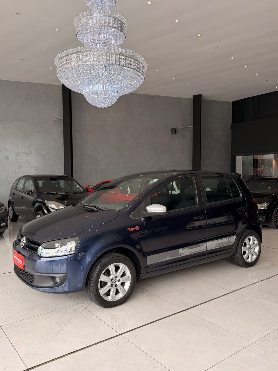 VOLKSWAGEN FOX ROCK IN RIO 1.6 MI TOTAL FLEX 2014 - FINANCIA 100% — foto 1