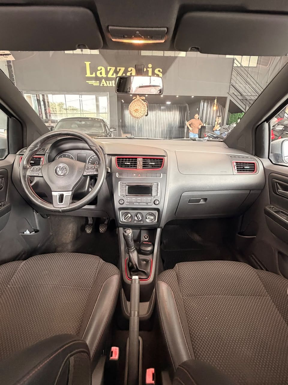 VOLKSWAGEN FOX ROCK IN RIO 1.6 MI TOTAL FLEX 2014 - FINANCIA 100% — foto 7