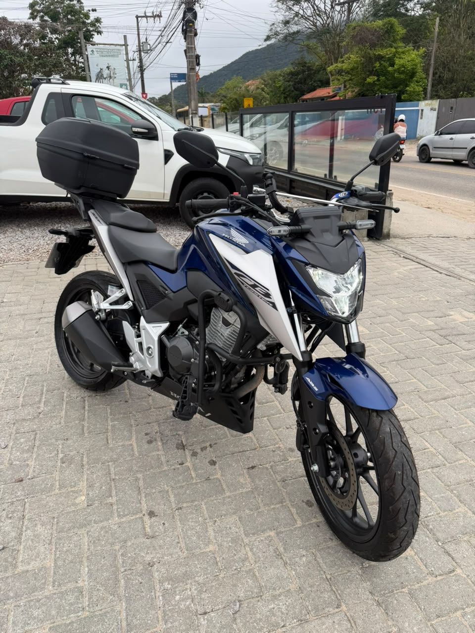 CB 300F Twister Flex — foto 3