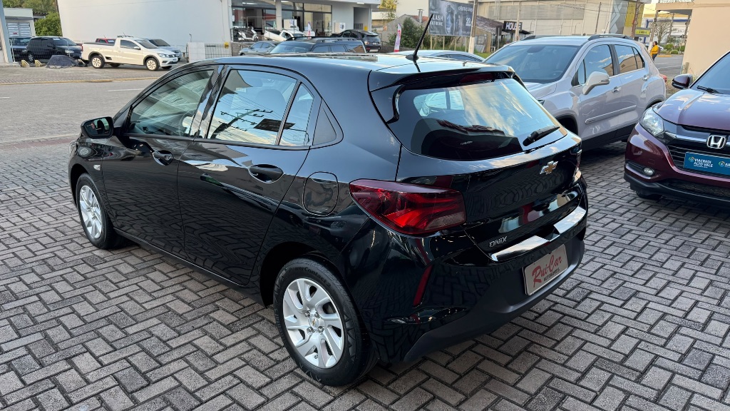 ONIX HATCH 1.0 12V TB Flex 5p Aut. — foto 4