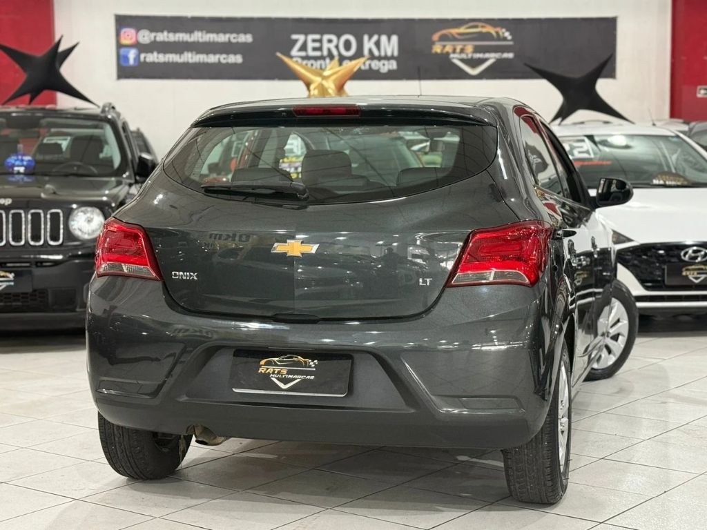 ONIX 1.0 MT LT 4P — foto 6