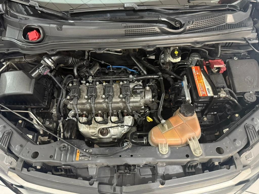 ONIX 1.0 MT LT 4P — foto 14