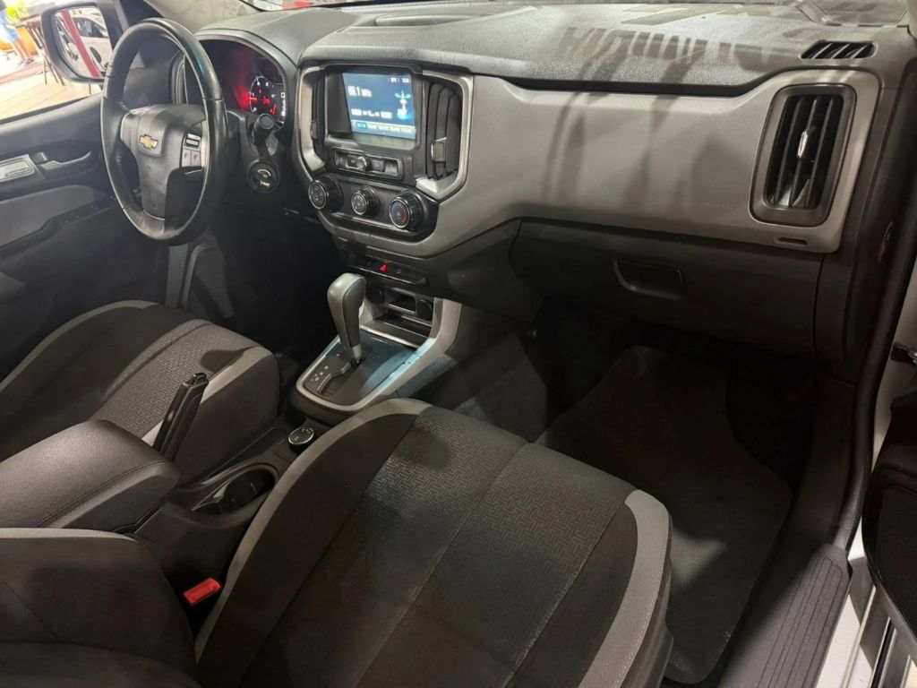 S10 2.8 LT 4X4 CD AT TURBO DIESEL 4P — foto 10