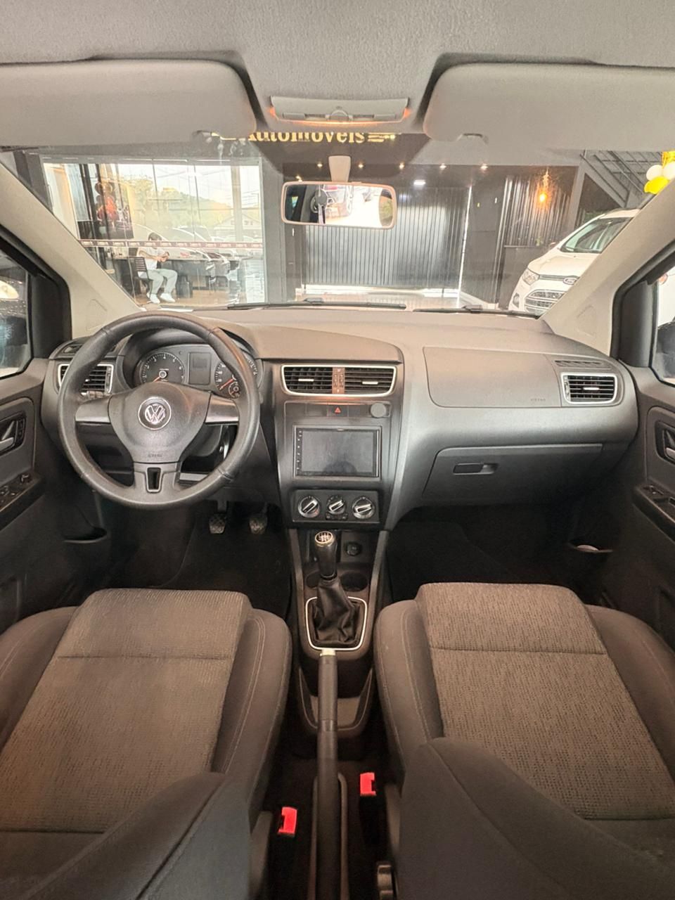 VOLKSWAGEN FOX 1.0 FLEX / 2013 FINANCIA 100% — foto 10
