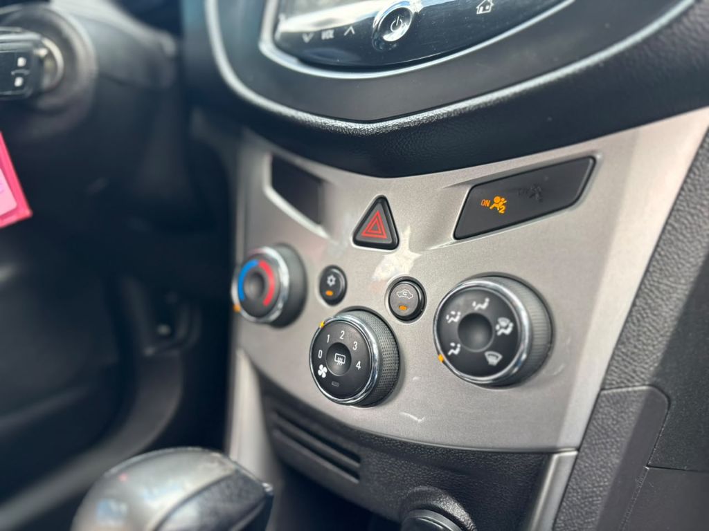 TRACKER LTZ 1.8 16V Flex 4x2 Aut. — foto 9