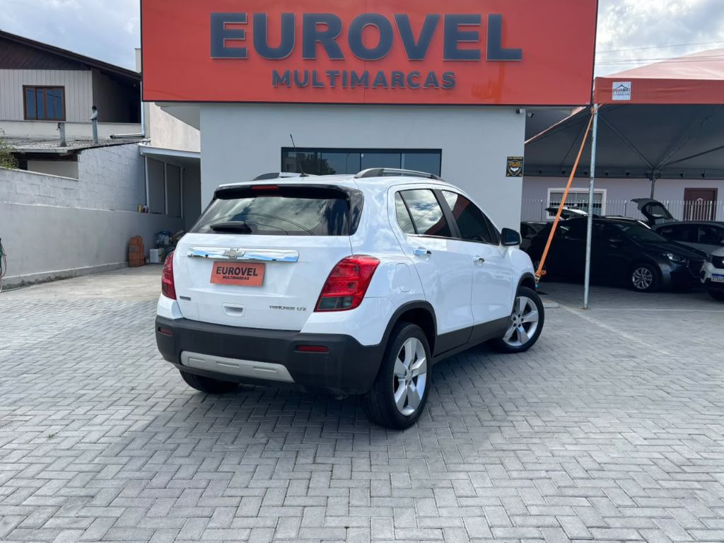 TRACKER LTZ 1.8 16V Flex 4x2 Aut. — foto 20