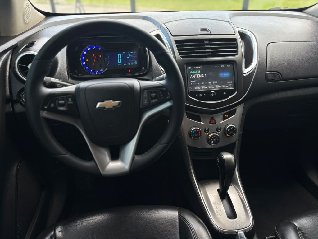 TRACKER LTZ 1.8 16V Flex 4x2 Aut. — foto 7