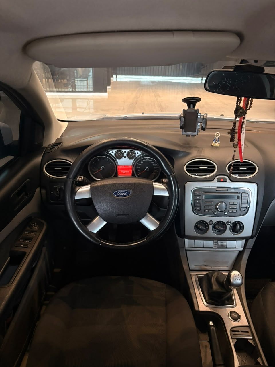 Focus Sedan 1.6/1.6 Flex 8V/16V 4p Mec. — foto 10