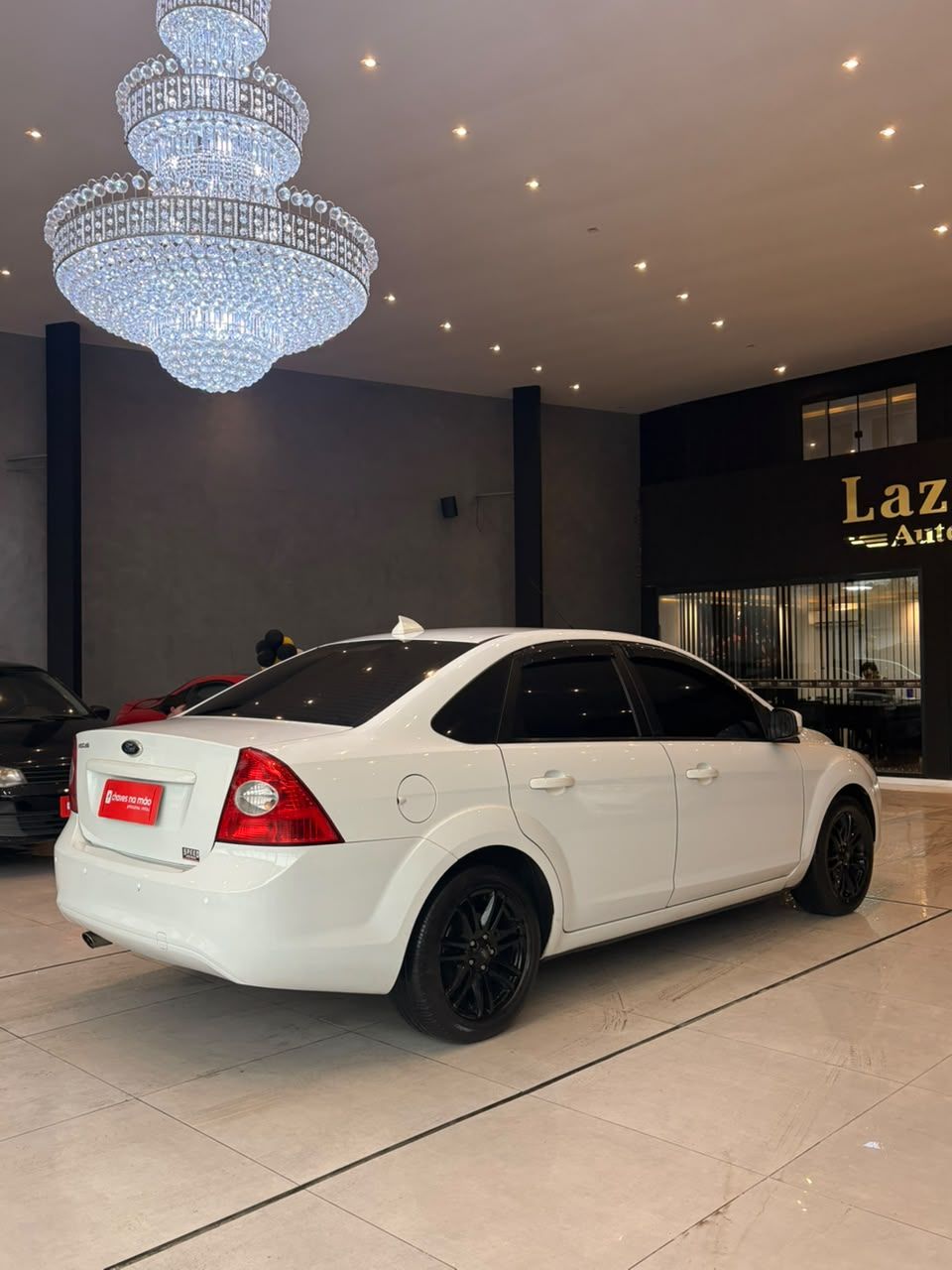 Focus Sedan 1.6/1.6 Flex 8V/16V 4p Mec. — foto 3