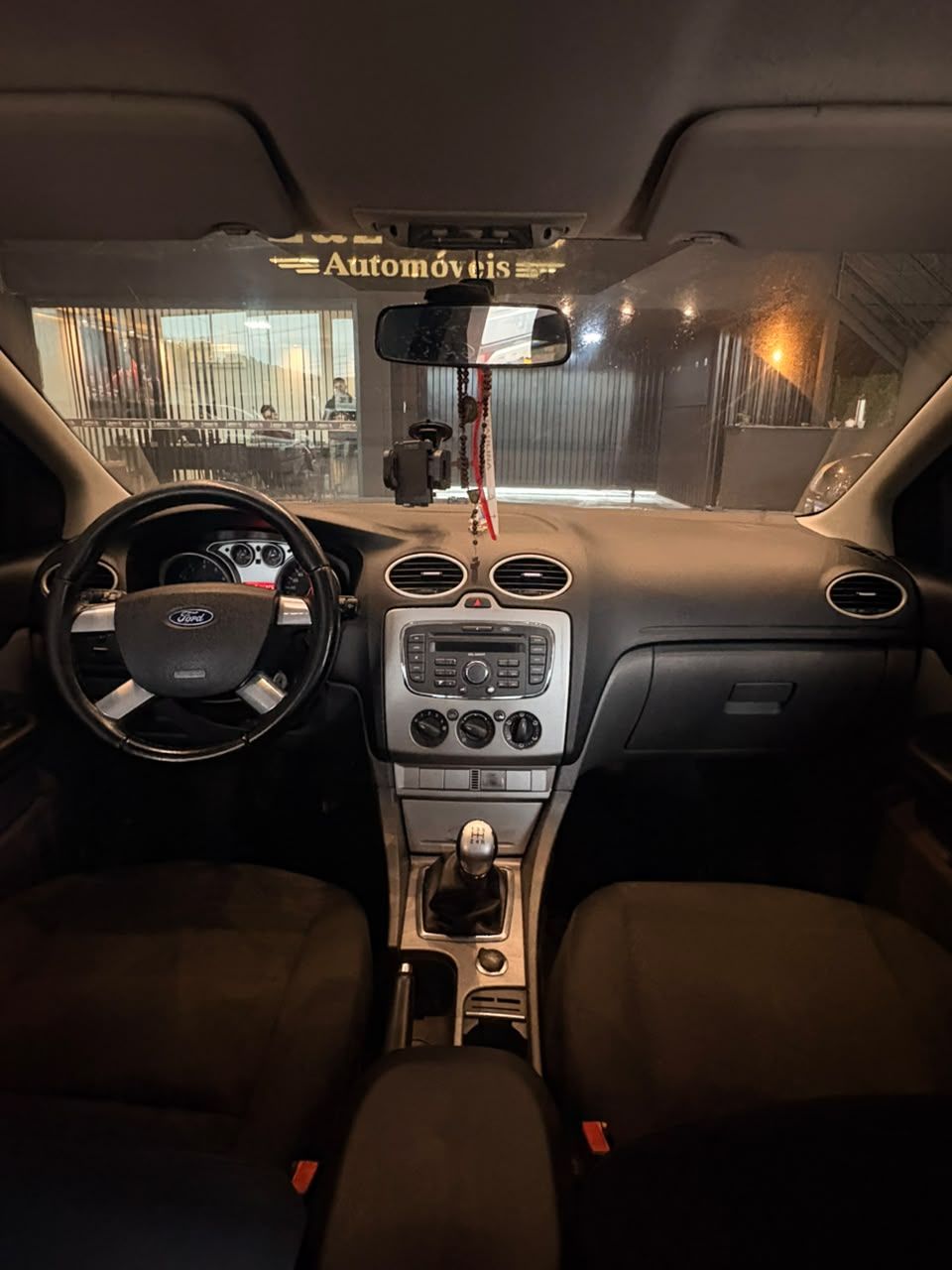 Focus Sedan 1.6/1.6 Flex 8V/16V 4p Mec. — foto 9