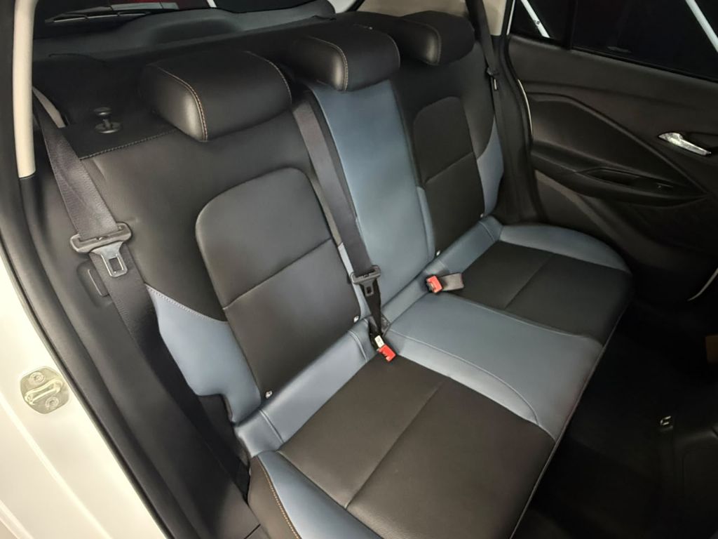 ONIX 1.0 PREMIER TURBO — foto 11
