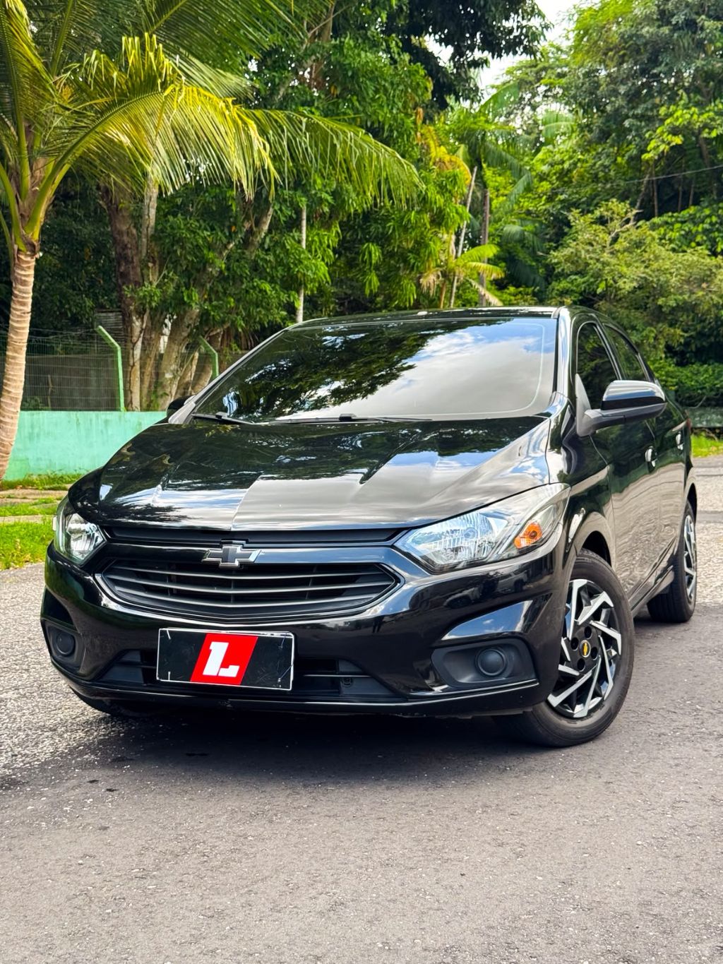 ONIX SEDAN Plus LT 1.0 12V Flex 4p Mec. — foto 1