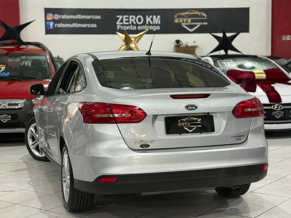 FOCUS SEDAN 2.0 SE AT 4P — foto 6