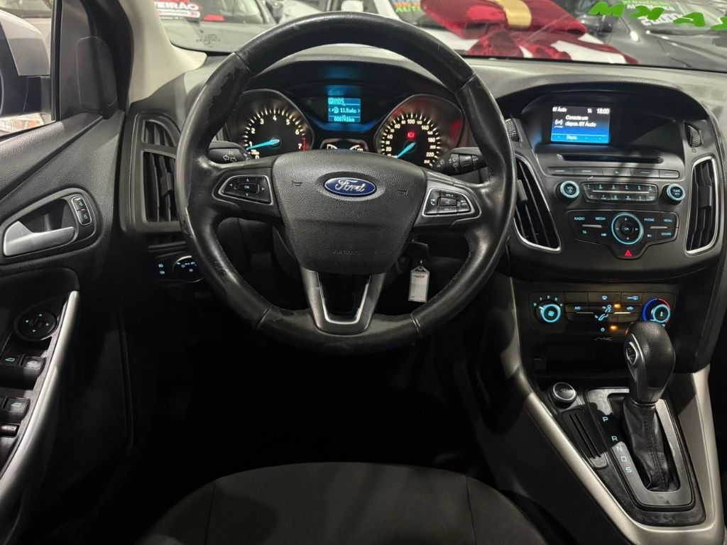 FOCUS SEDAN 2.0 SE AT 4P — foto 9