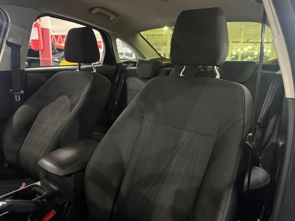FOCUS SEDAN 2.0 SE AT 4P — foto 11