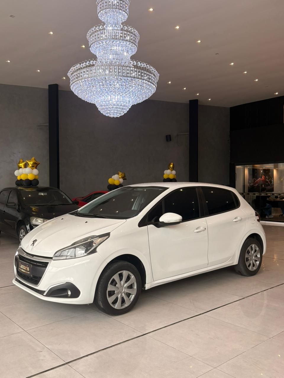 PEUGEOT 208 ACTIVE 1.2 FLEX / 2017 FINANCIA 100% — foto 1