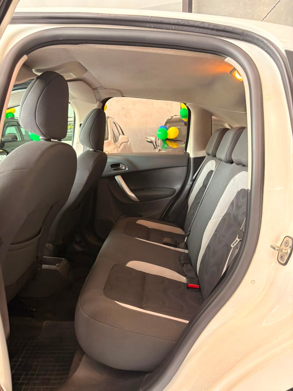 CITROËN C3 TENDANCE 1.5 FLEX 2015 FINANCIA 100% — foto 8