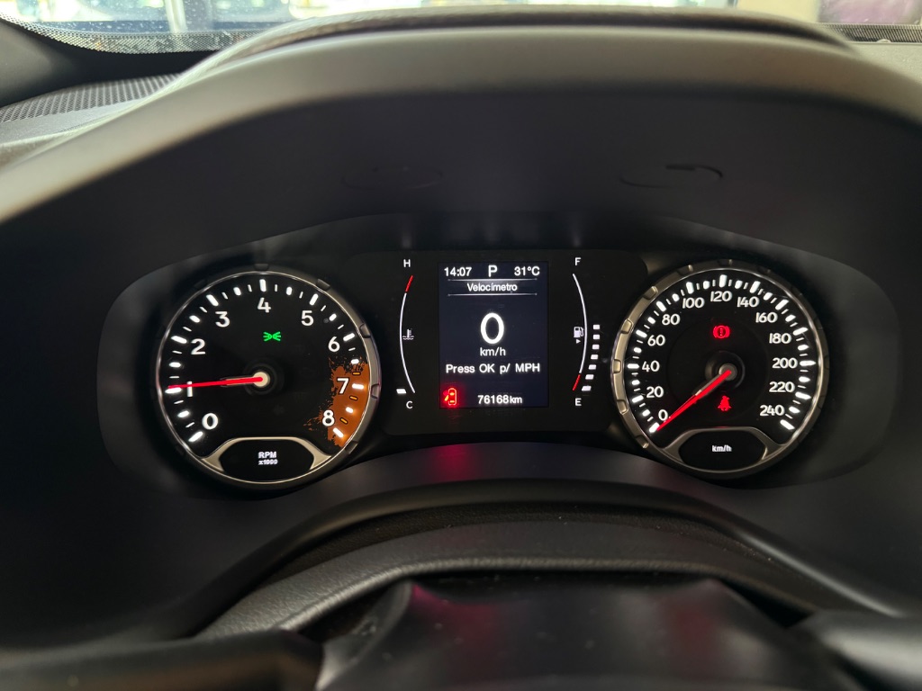 Renegade 1.8 4x2 Flex 16V Aut. — foto 12