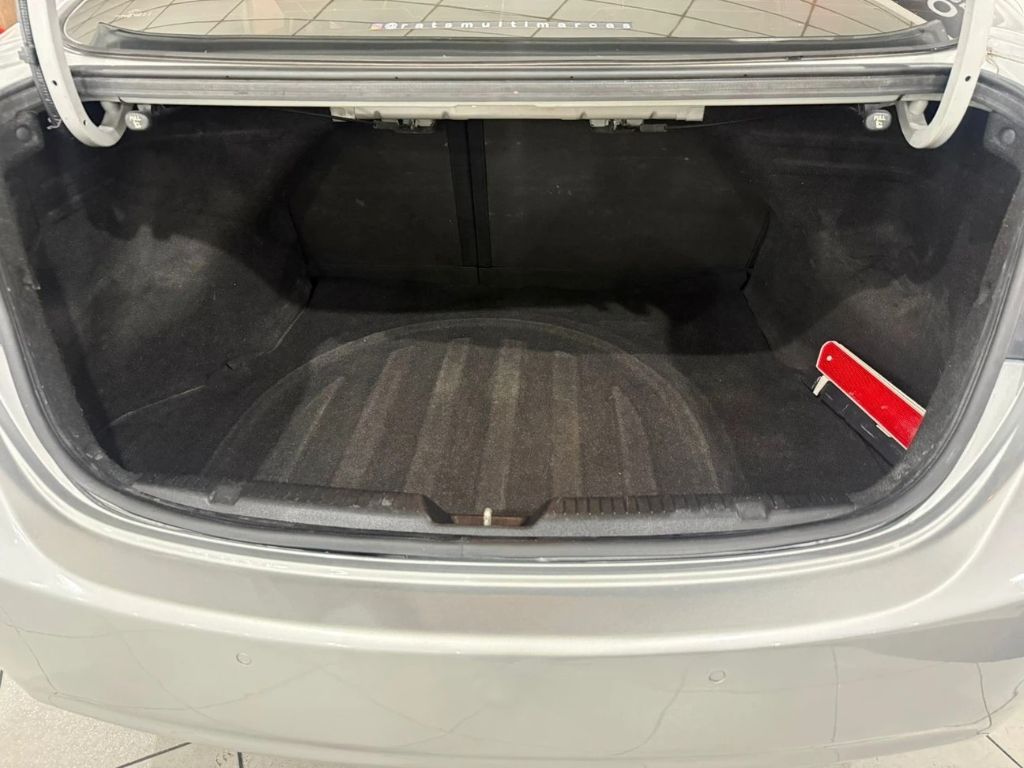 ELANTRA 1.8 GLS AT 4P — foto 12