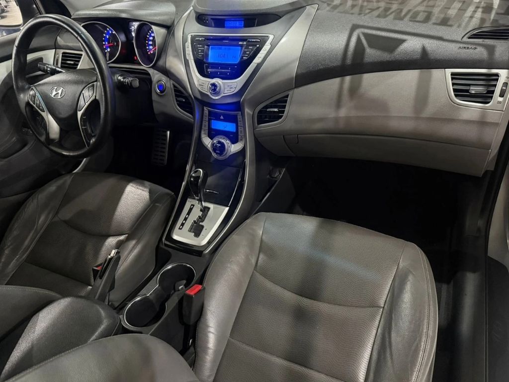 ELANTRA 1.8 GLS AT 4P — foto 8