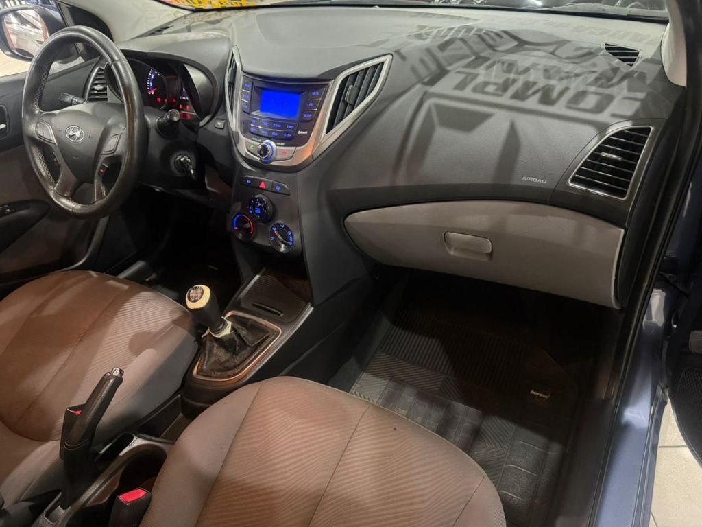 HB20S 1.6 PREMIUM MT 4P — foto 11