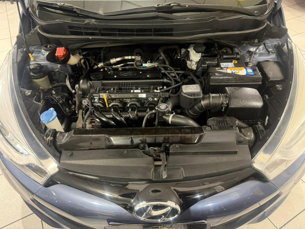 HB20S 1.6 PREMIUM MT 4P — foto 14