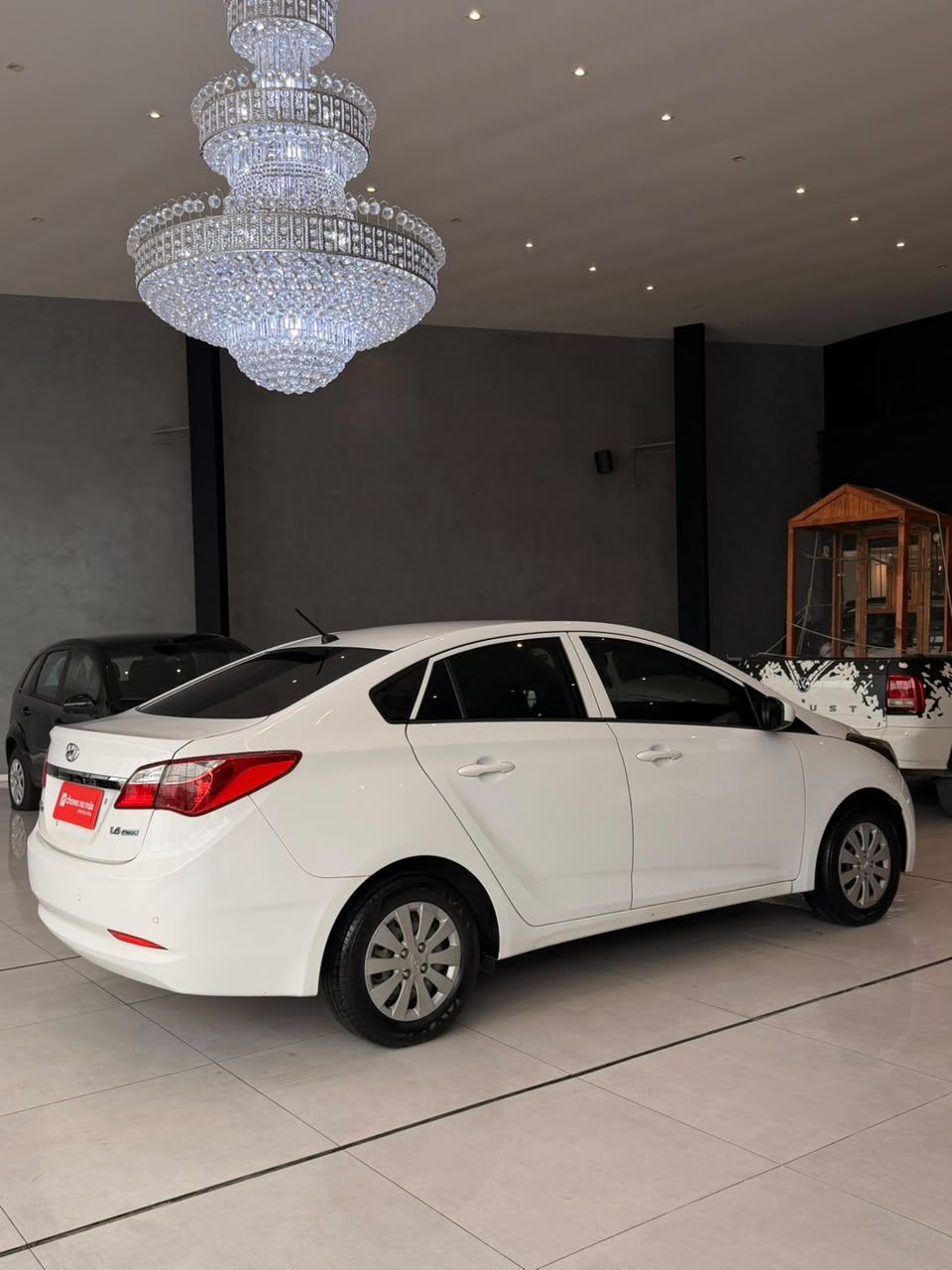 HYUNDAI HB20S 1.6 FLEX / 2014 FINANCIA 100% — foto 4