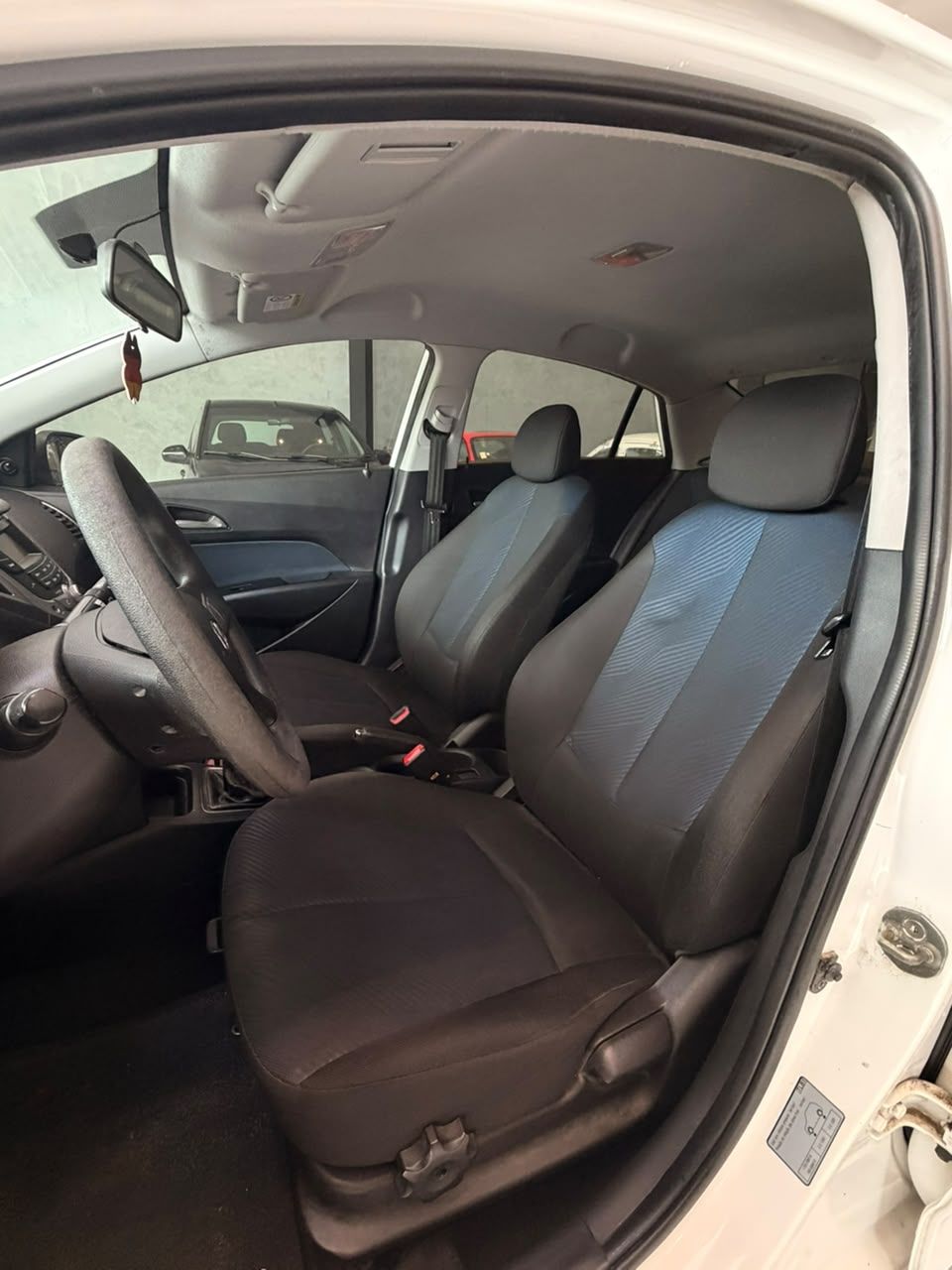 HYUNDAI HB20S 1.6 FLEX / 2014 FINANCIA 100% — foto 7