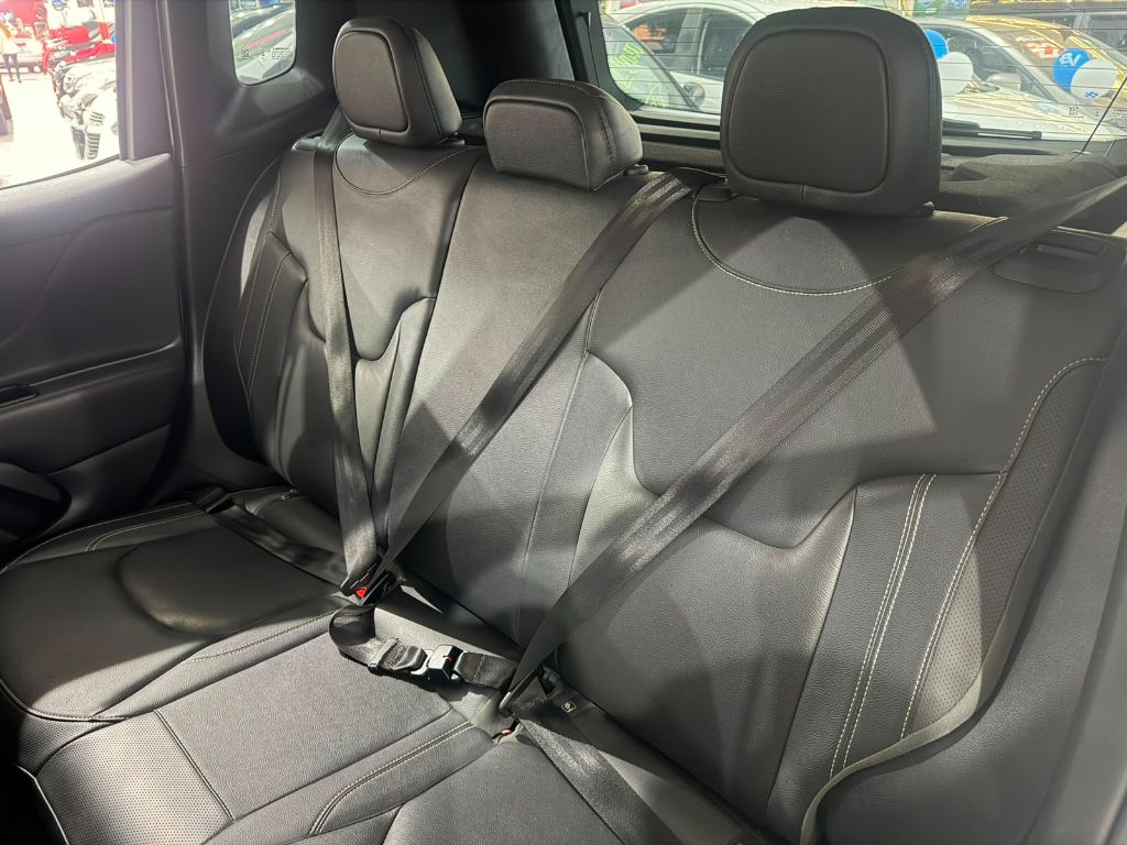 RENEGADE 1.3 T270 TB LONGITUDE AT6 4P — foto 11