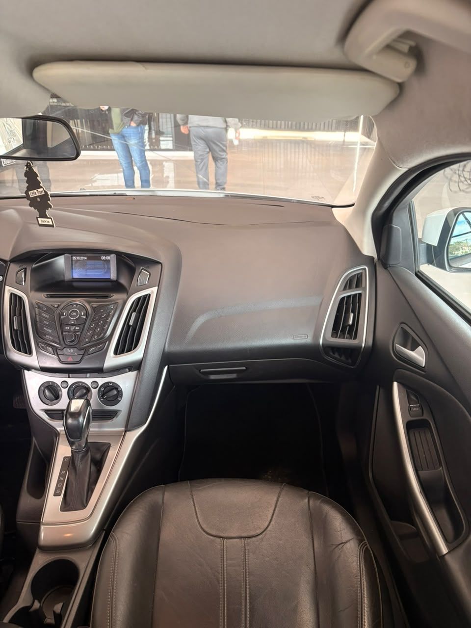 FORD FOCUS SE 1.6 FLEX AUT / 2015 FINANCIA 100% — foto 8