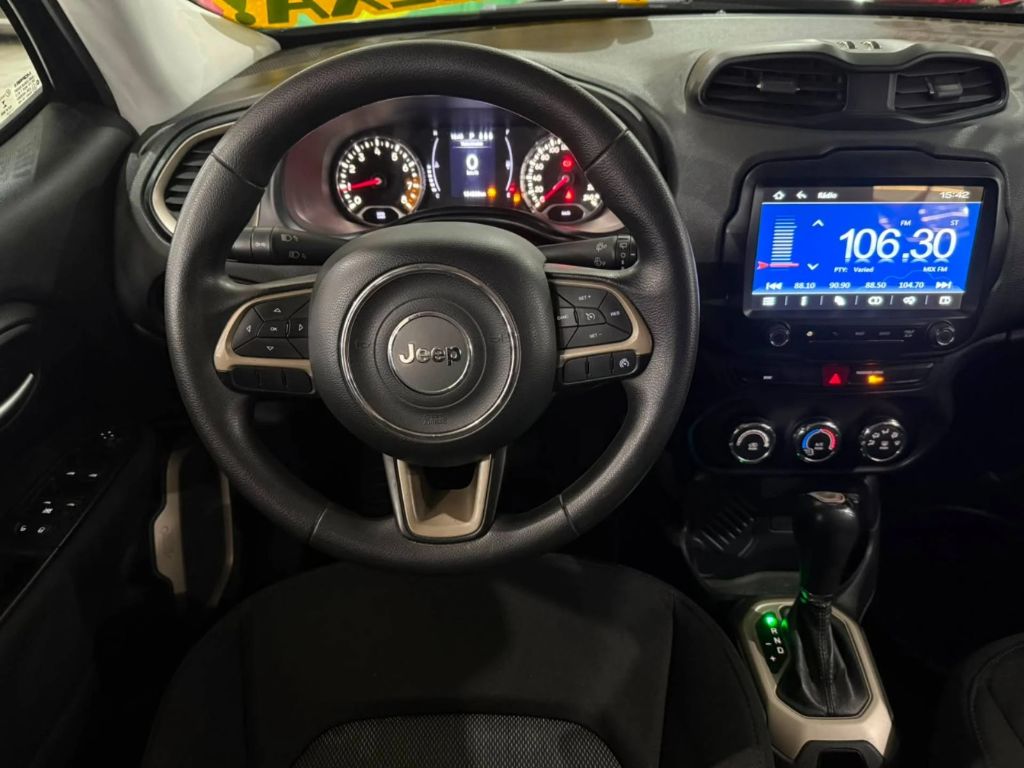 RENEGADE 1.8 16V 4P — foto 9