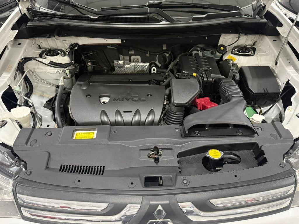 OUTLANDER 2.0 AT 4P — foto 15