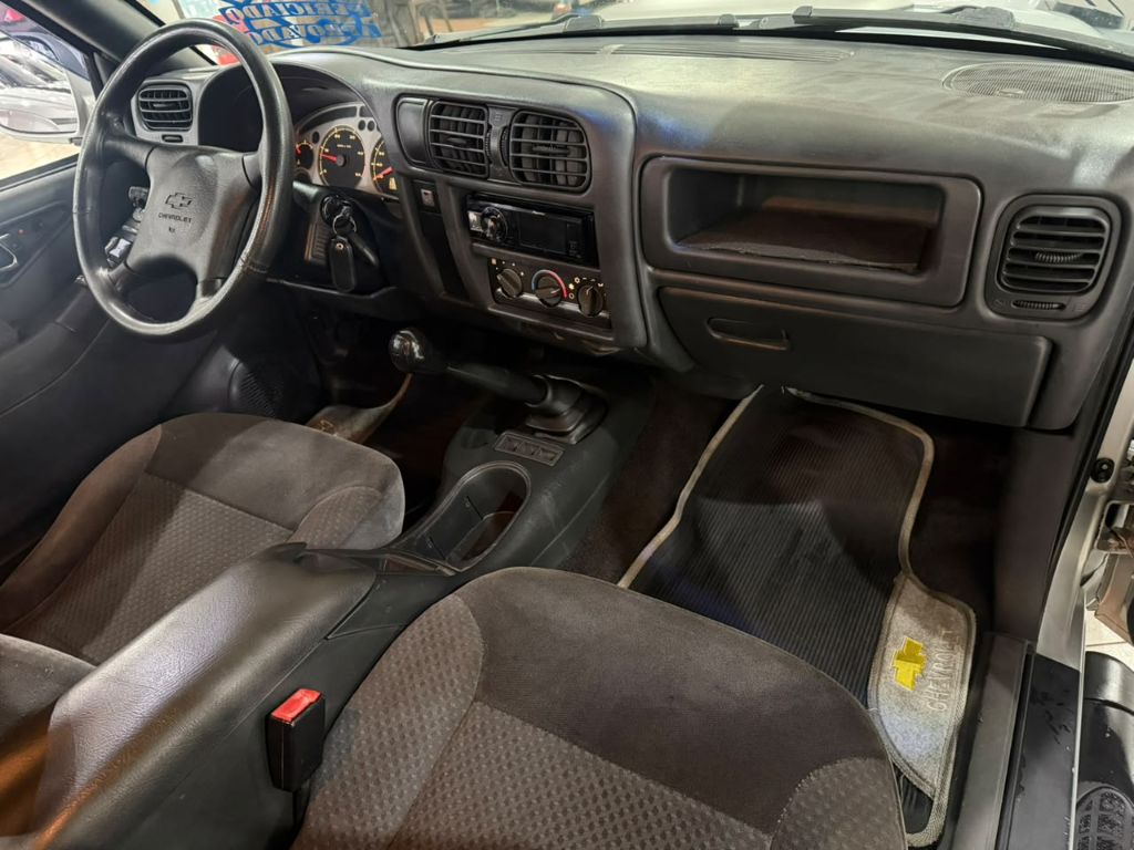 S10 2.8 TORNADO 4X4 CD 12V TB ELEC 4P — foto 7