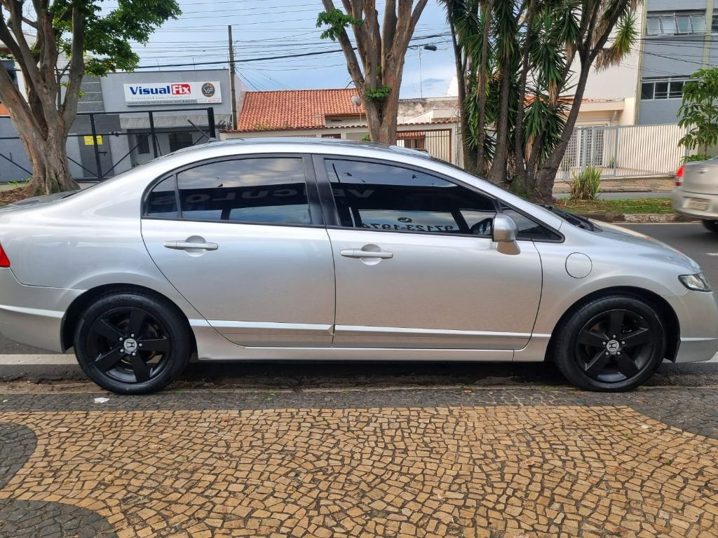 Civic Sedan LXS 1.8/1.8 Flex 16V Aut. 4p — foto 7